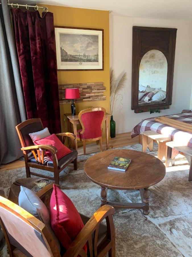 Chambre Vigne, Piscine Spa Fitness Lugon et l’Ile du Carney Exterior foto